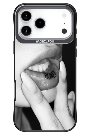 Lip Secret - Apple iPhone 17 Pro Max