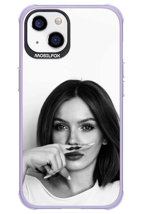 Soft Focus - Apple iPhone 13