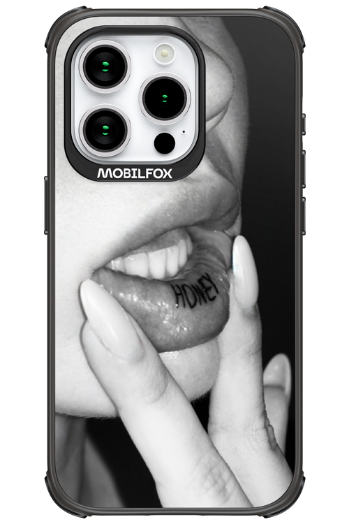 Lip Secret - Apple iPhone 15 Pro