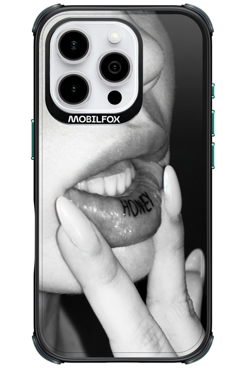 Lip Secret - Apple iPhone 16 Pro