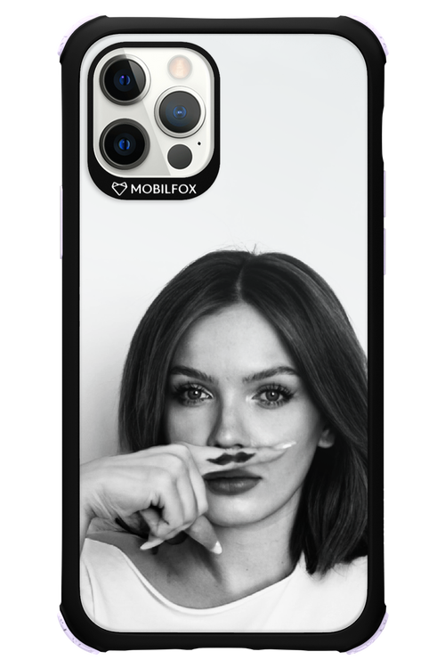 Soft Focus - Apple iPhone 12 Pro