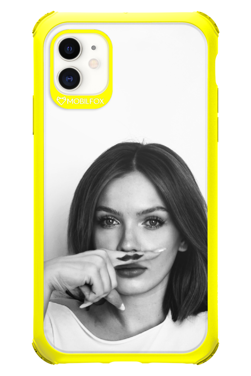 Soft Focus - Apple iPhone 11