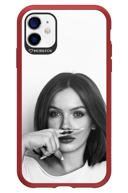 Soft Focus - Apple iPhone 11