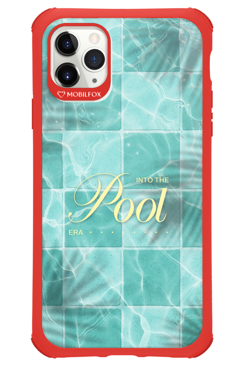 Into the Pool - Apple iPhone 11 Pro Max