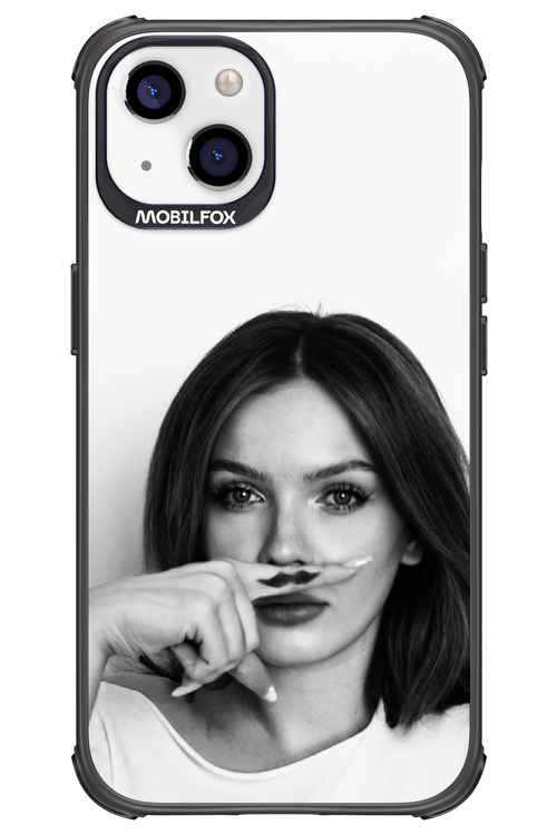 Soft Focus - Apple iPhone 13