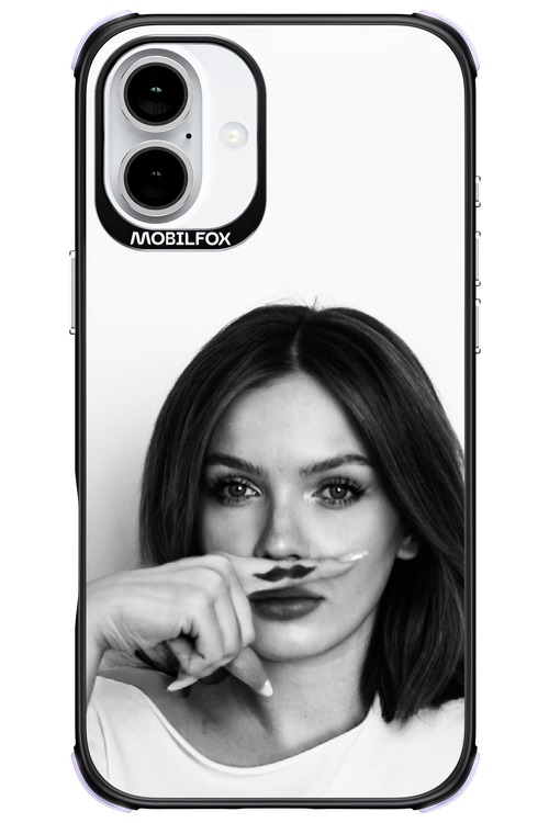 Soft Focus - Apple iPhone 16 Plus