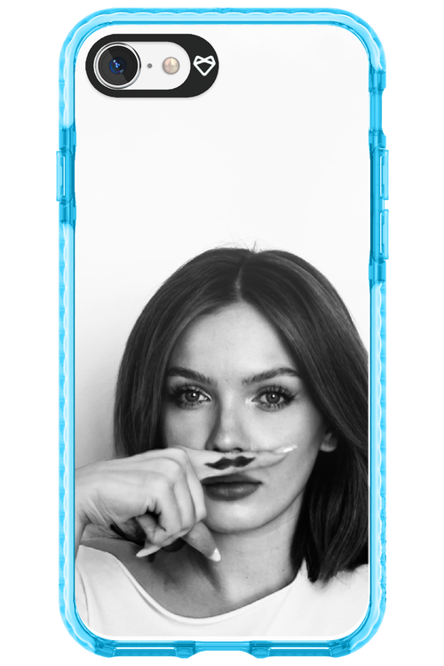 Soft Focus - Apple iPhone 8