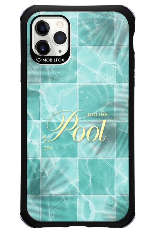 Into the Pool - Apple iPhone 11 Pro Max