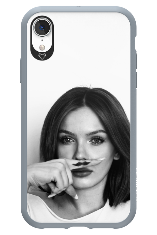 Soft Focus - Apple iPhone XR