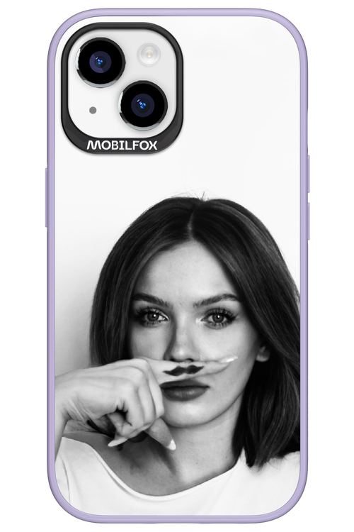 Soft Focus - Apple iPhone 15