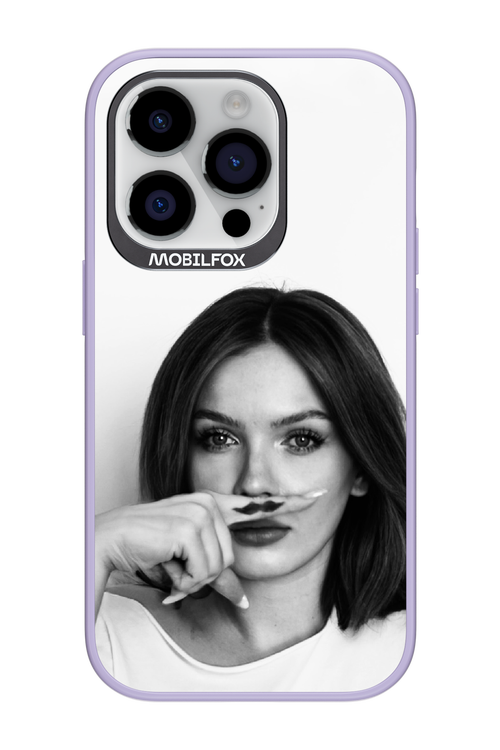 Soft Focus - Apple iPhone 14 Pro