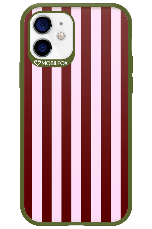 Circus Romance - Apple iPhone 12