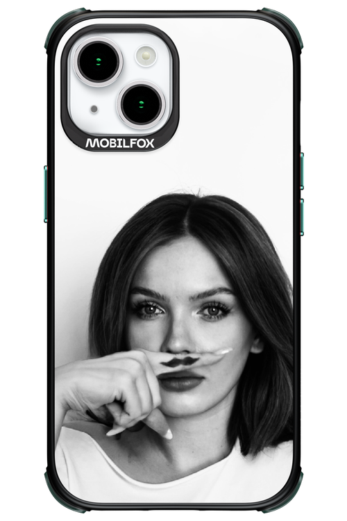 Soft Focus - Apple iPhone 15