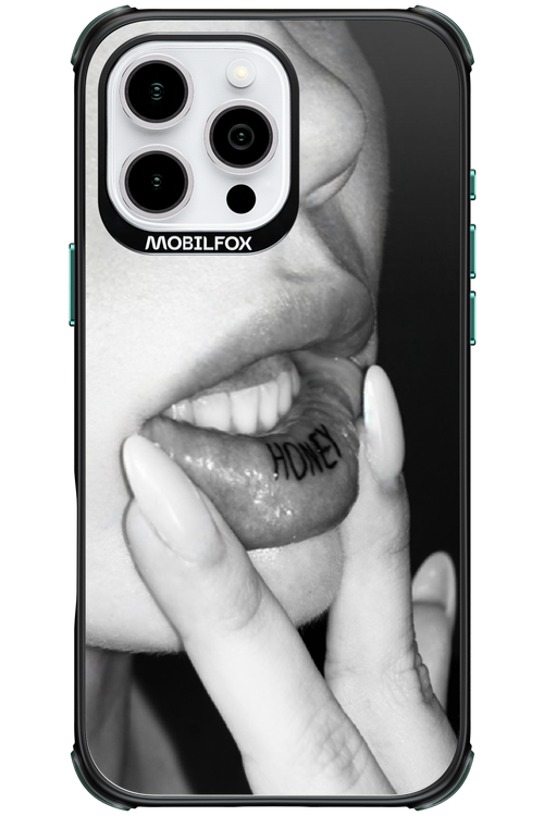 Lip Secret - Apple iPhone 16 Pro Max