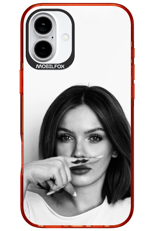 Soft Focus - Apple iPhone 16 Plus