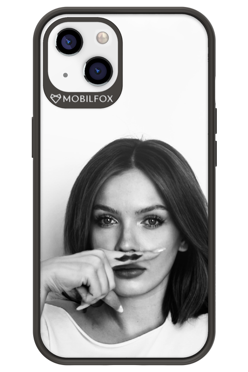 Soft Focus - Apple iPhone 13