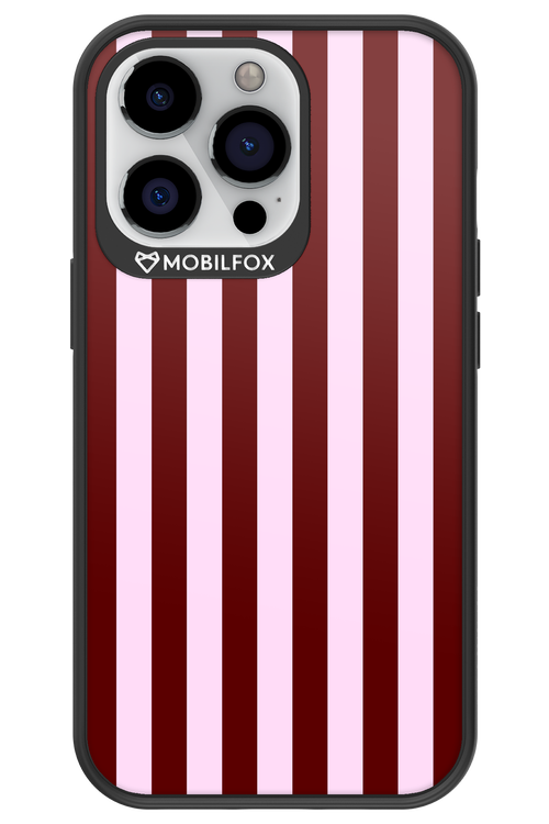 Circus Romance - Apple iPhone 13 Pro