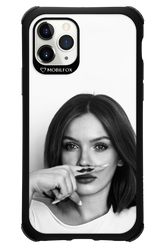 Soft Focus - Apple iPhone 11 Pro