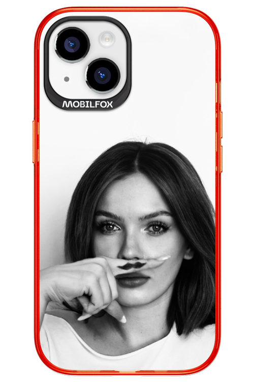 Soft Focus - Apple iPhone 15