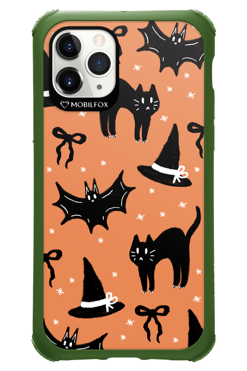 Cat & Bat - Apple iPhone 11 Pro