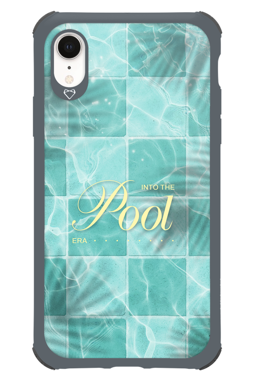 Into the Pool - Apple iPhone XR