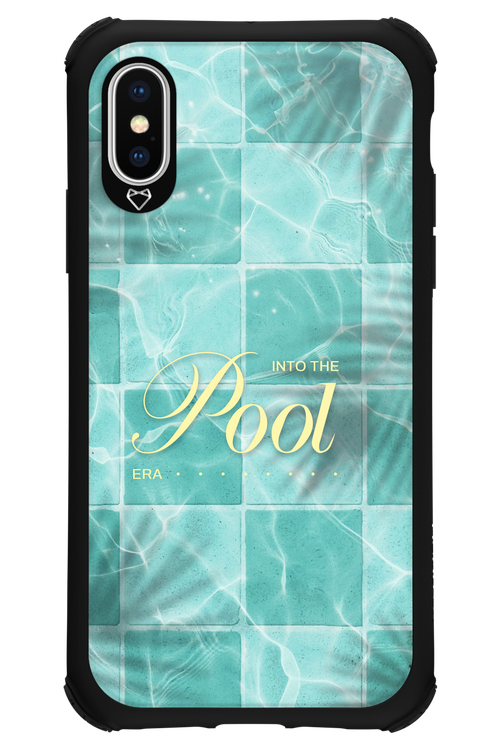 Into the Pool - Apple iPhone XS