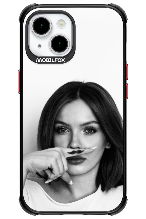 Soft Focus - Apple iPhone 15