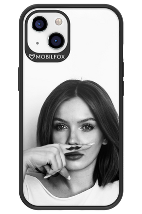 Soft Focus - Apple iPhone 13