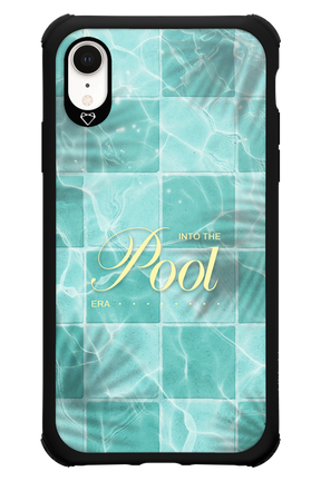 Into the Pool - Apple iPhone XR