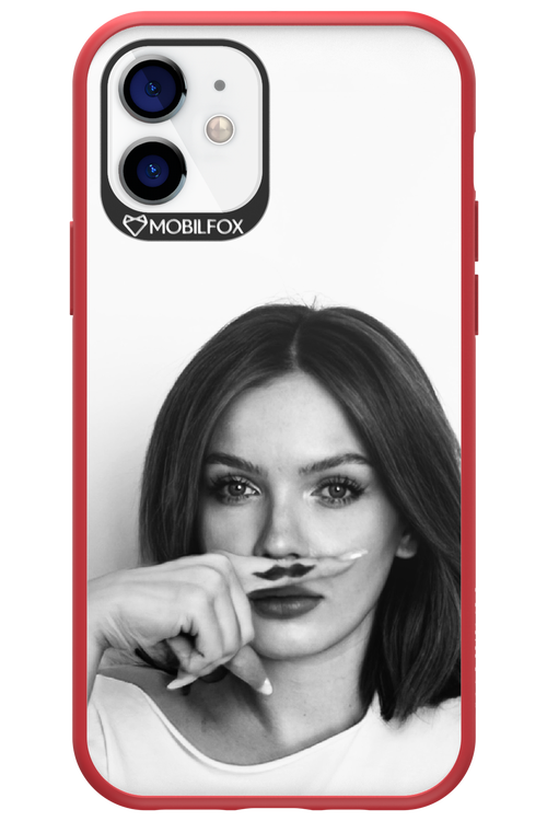 Soft Focus - Apple iPhone 12