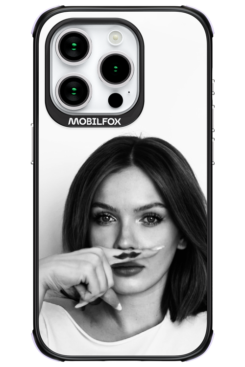 Soft Focus - Apple iPhone 15 Pro