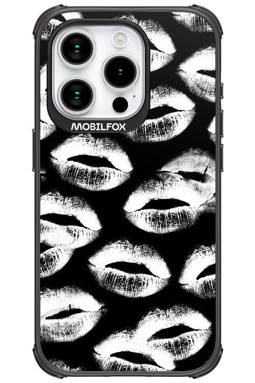 Ghost Kiss Black - Apple iPhone 15 Pro