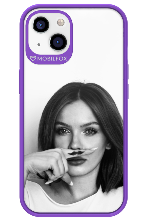 Soft Focus - Apple iPhone 13