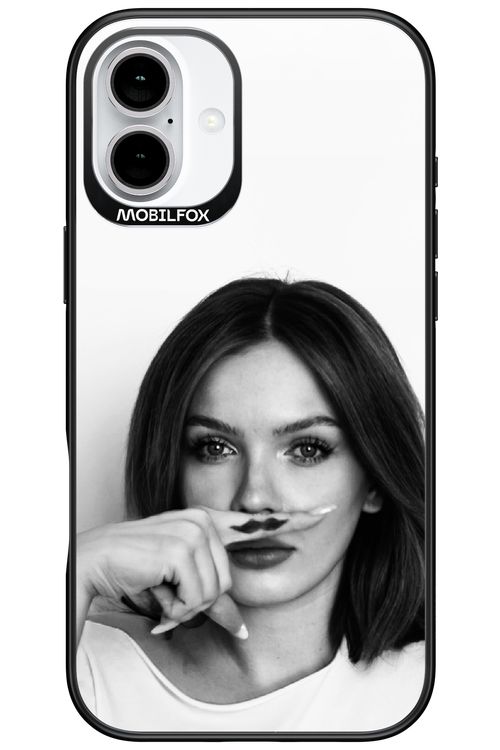 Soft Focus - Apple iPhone 16 Plus