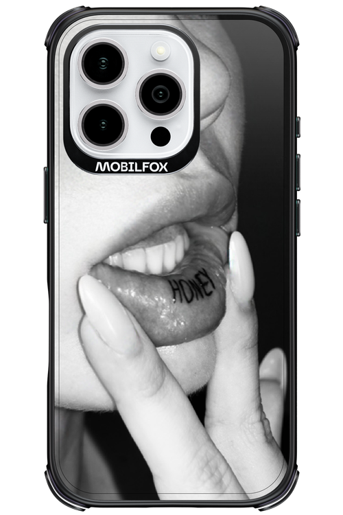Lip Secret 2.0 - Apple iPhone 16 Pro