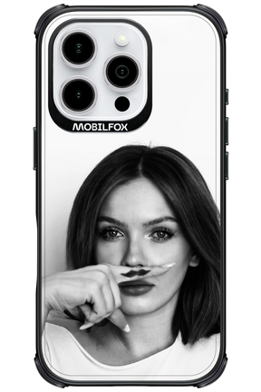 Soft Focus - Apple iPhone 16 Pro