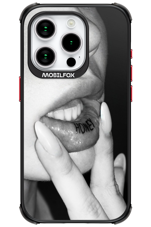 Lip Secret - Apple iPhone 15 Pro