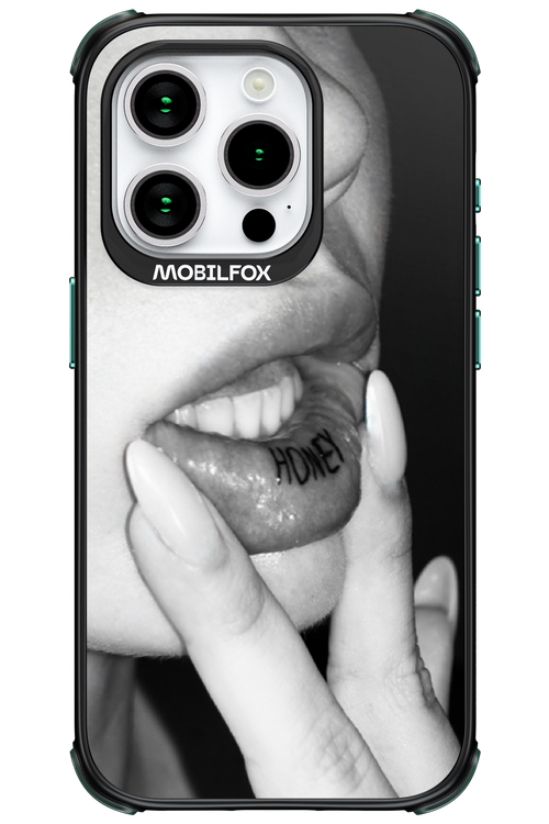 Lip Secret 2.0 - Apple iPhone 15 Pro