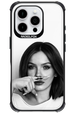 Soft Focus - Apple iPhone 16 Pro