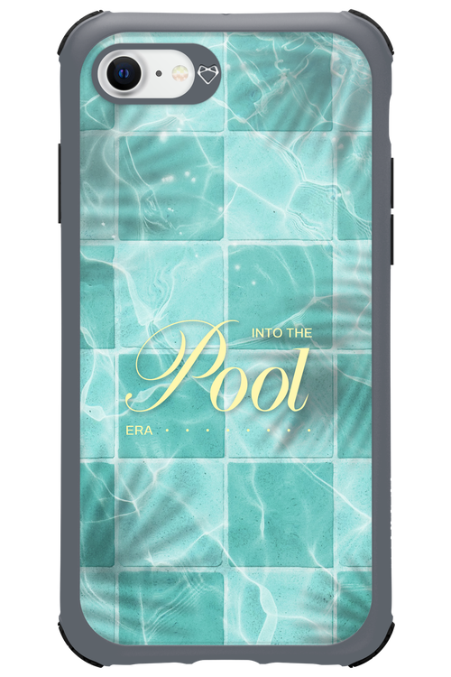 Into the Pool - Apple iPhone SE 2022