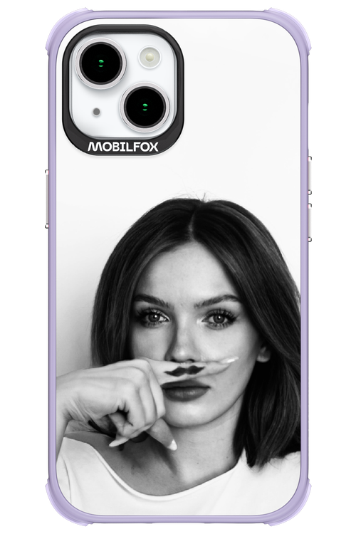 Soft Focus - Apple iPhone 15