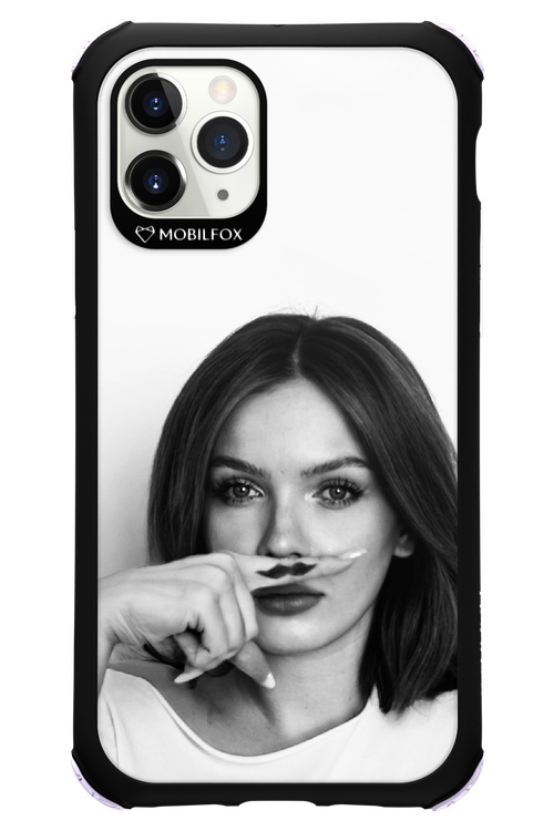 Soft Focus - Apple iPhone 11 Pro