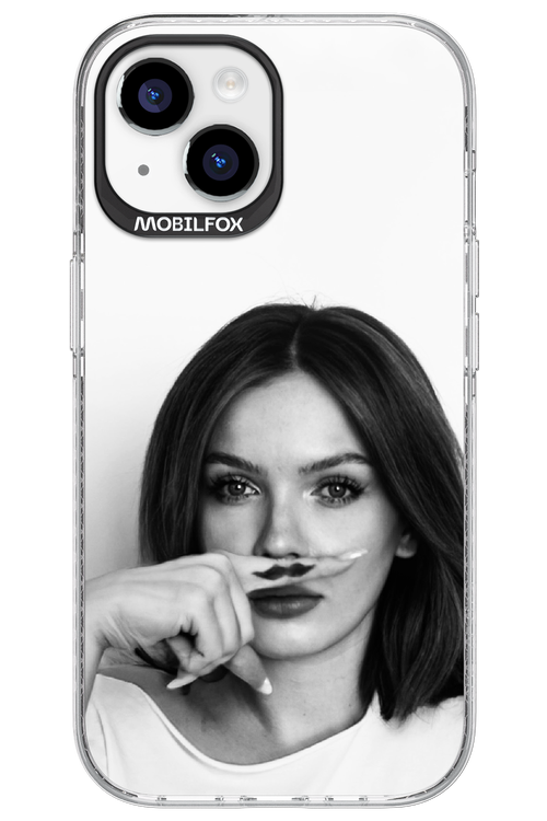 Soft Focus - Apple iPhone 15