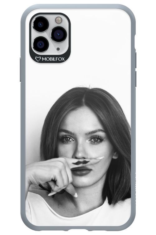 Soft Focus - Apple iPhone 11 Pro Max