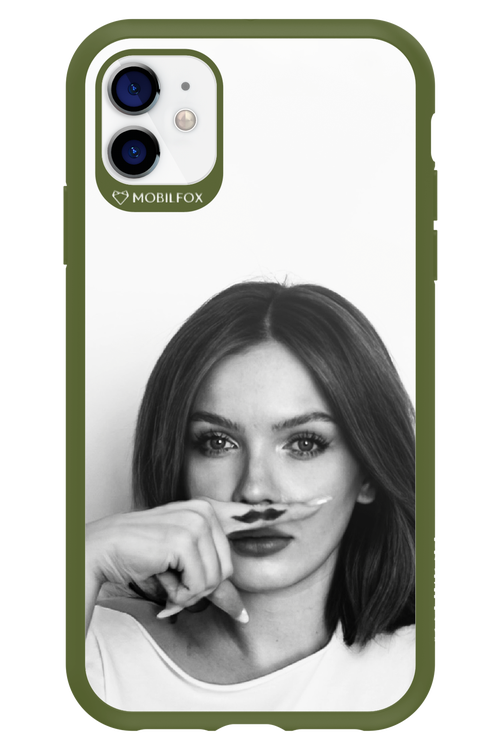 Soft Focus - Apple iPhone 11