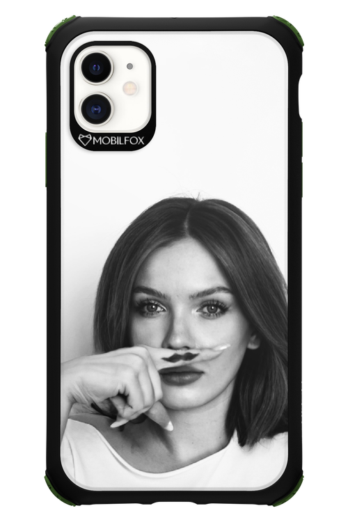 Soft Focus - Apple iPhone 11