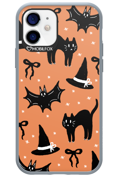 Cat & Bat - Apple iPhone 12