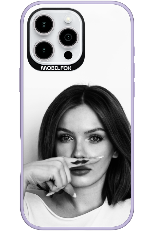 Soft Focus - Apple iPhone 16 Pro Max