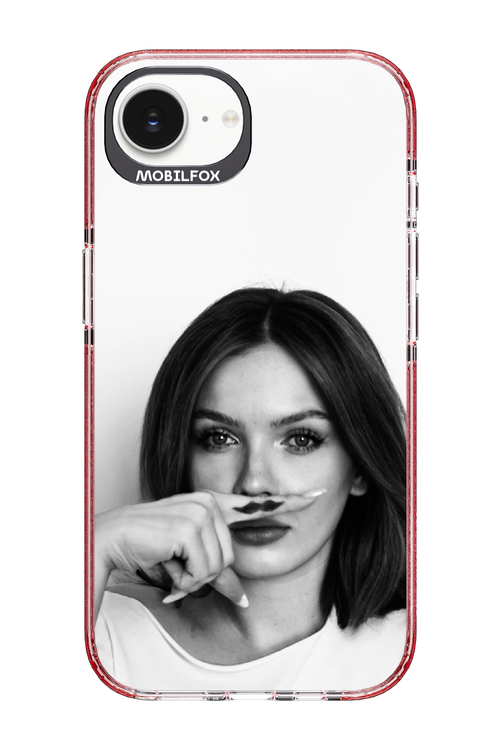 Soft Focus - Apple iPhone 16e