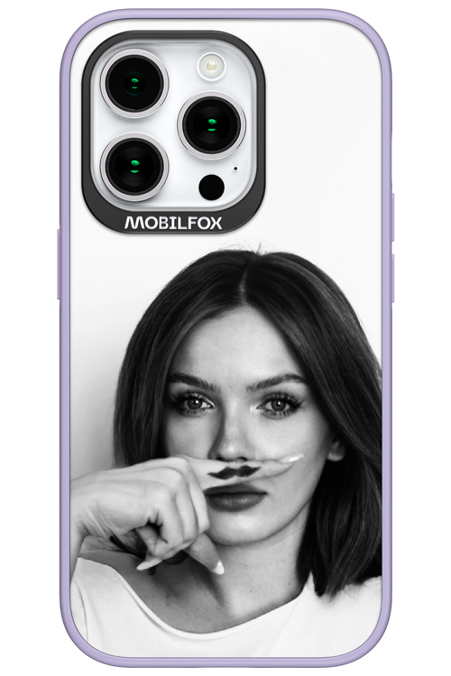 Soft Focus - Apple iPhone 15 Pro